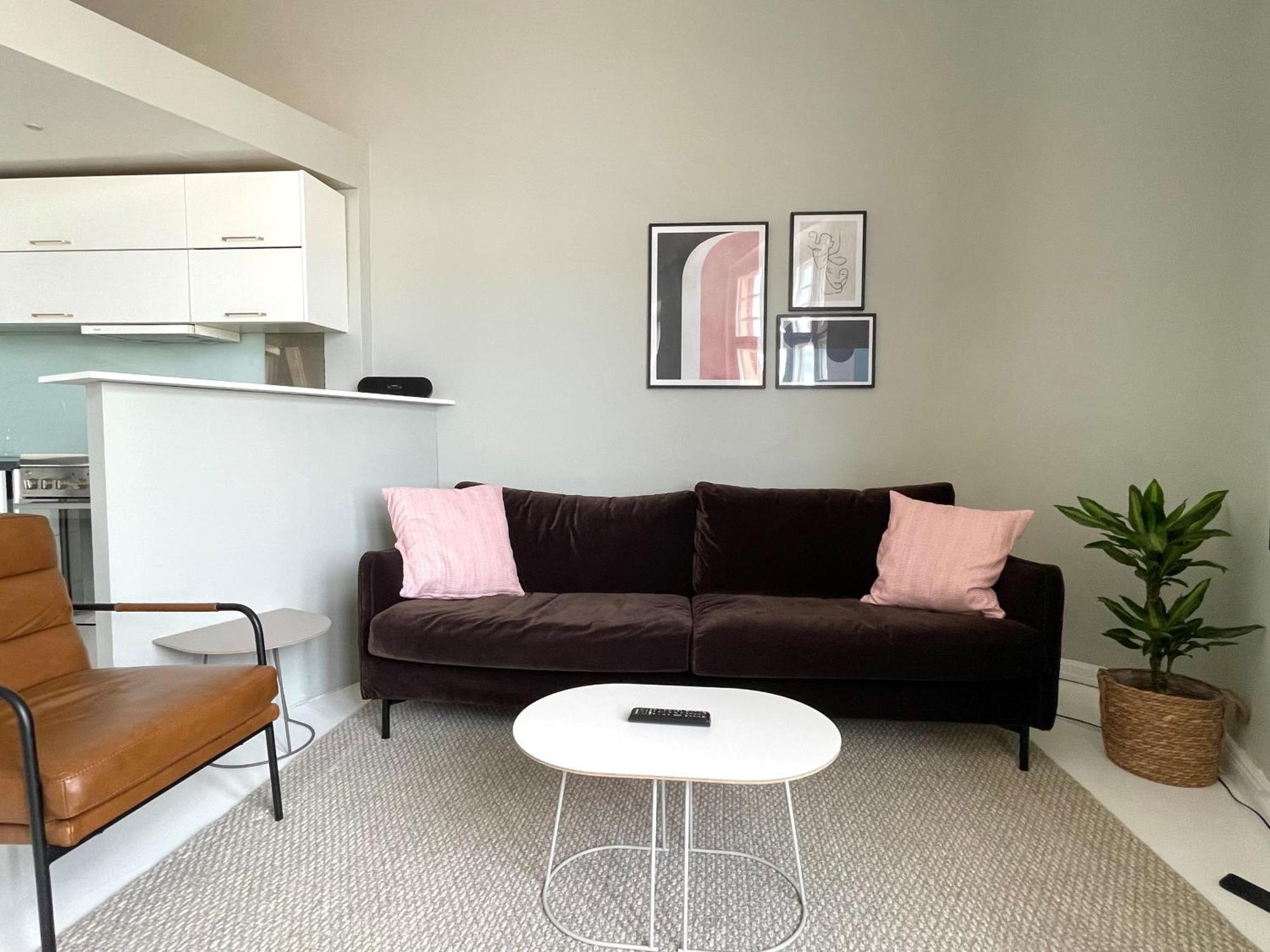 Lägenhet på 42 m² i Helsingfors centrum, med 1 sovrum och 1 badrum  Exteriör bild